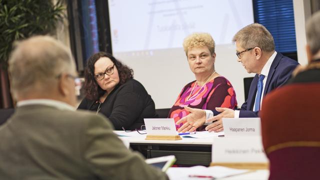 Kuva Valtuuskunnan kokousta