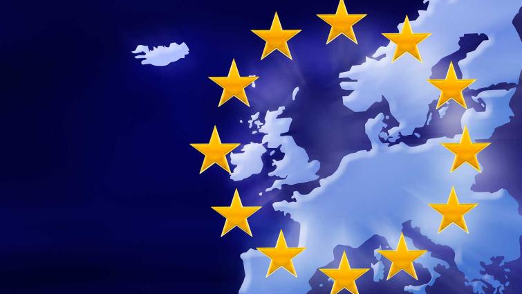 EU-tähtilippu Euroopan kartalla, Kuva: Pixhill.